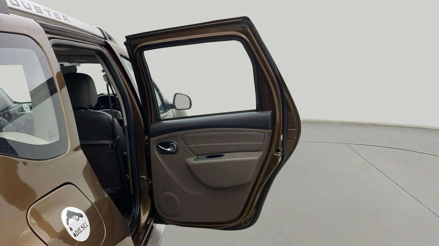 2018 Renault Duster 110 PS RXZ DIESEL, Diesel, Manual, 68,889 km, RHS Rear Door