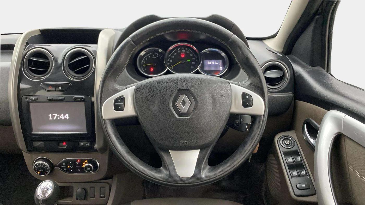 2018 Renault Duster 110 PS RXZ DIESEL, Diesel, Manual, 68,889 km, Steering Wheel Close Up
