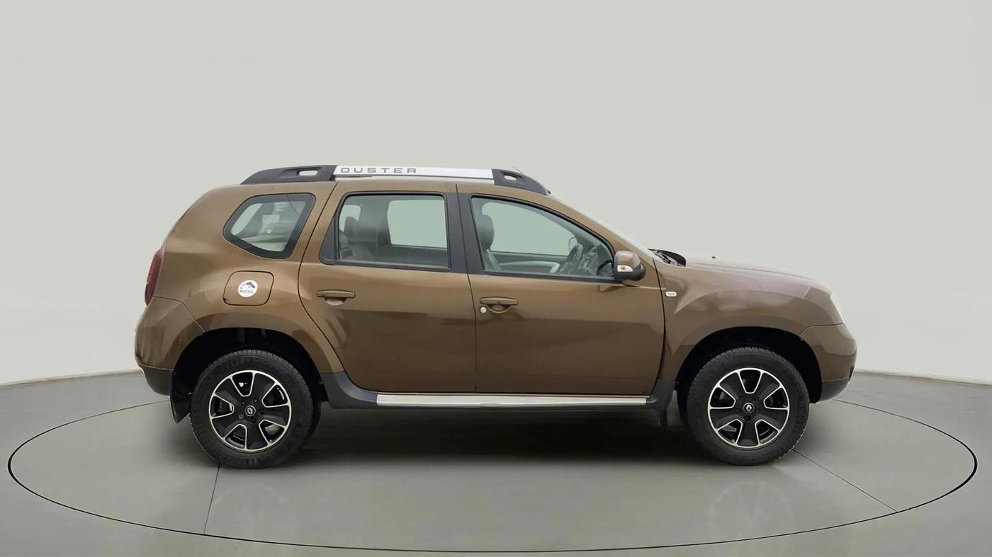 2018 Renault Duster 110 PS RXZ DIESEL, Diesel, Manual, 68,889 km, Right Side View