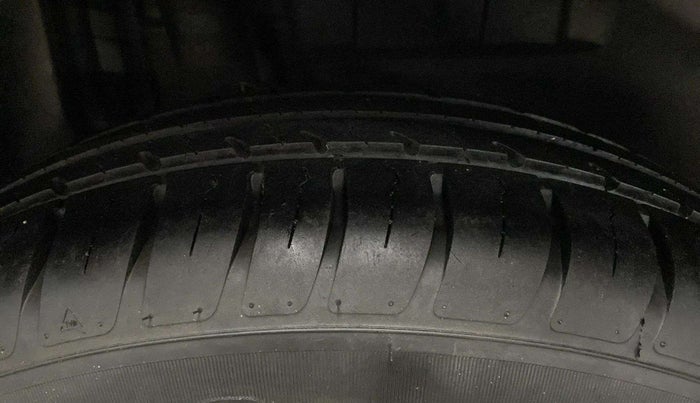 2018 Maruti Dzire VXI, Petrol, Manual, 74,353 km, Right Rear Tyre Tread
