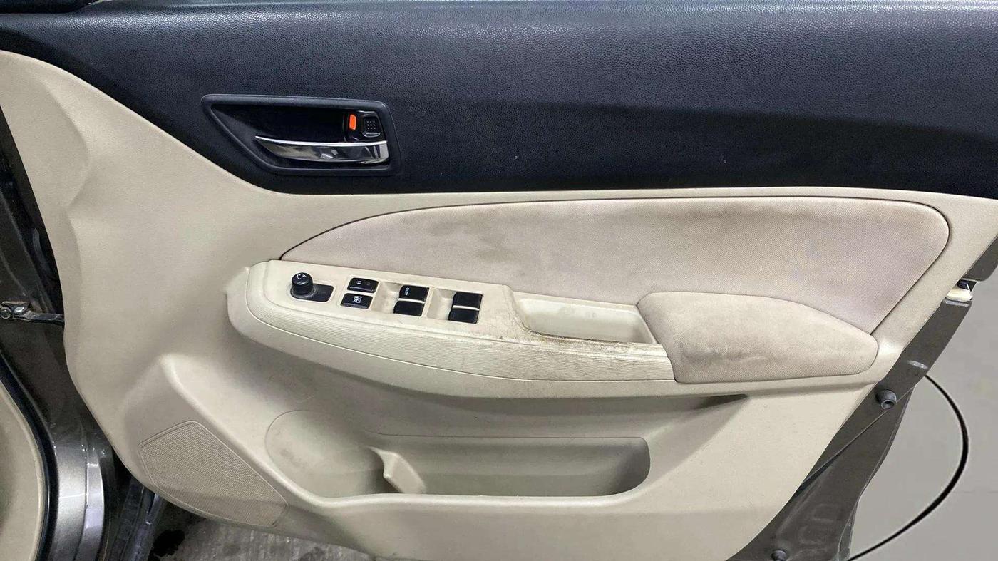 2018 Maruti Dzire VXI, Petrol, Manual, 74,353 km, Driver Side Door Panels Control