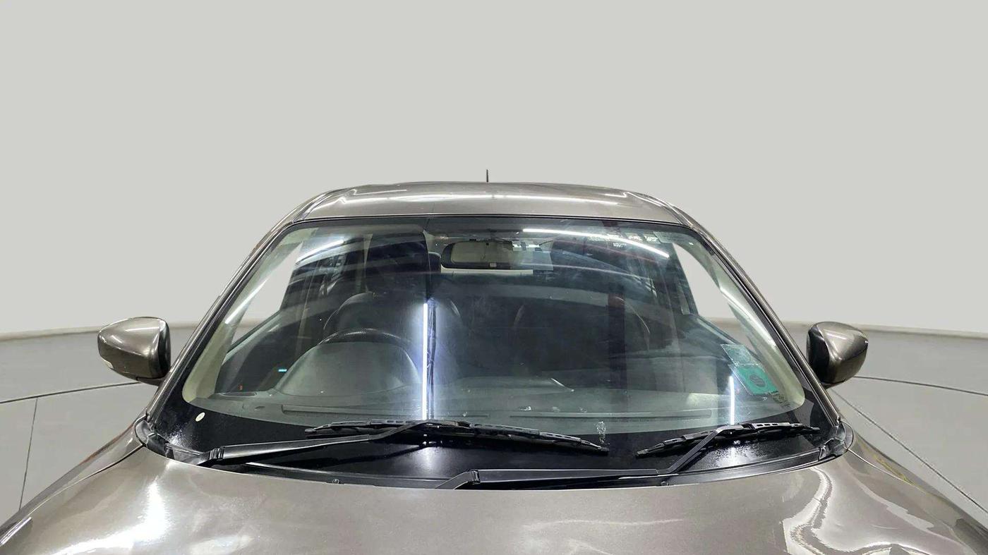 2018 Maruti Dzire VXI, Petrol, Manual, 74,353 km, Front Windshield