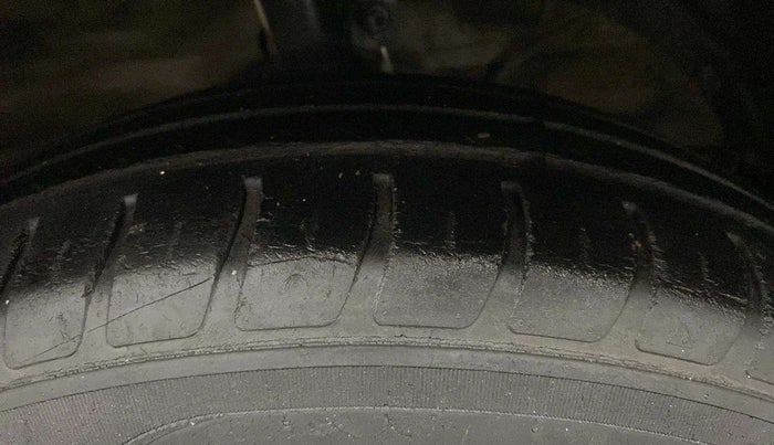 2018 Maruti Dzire VXI, Petrol, Manual, 74,353 km, Right Front Tyre Tread