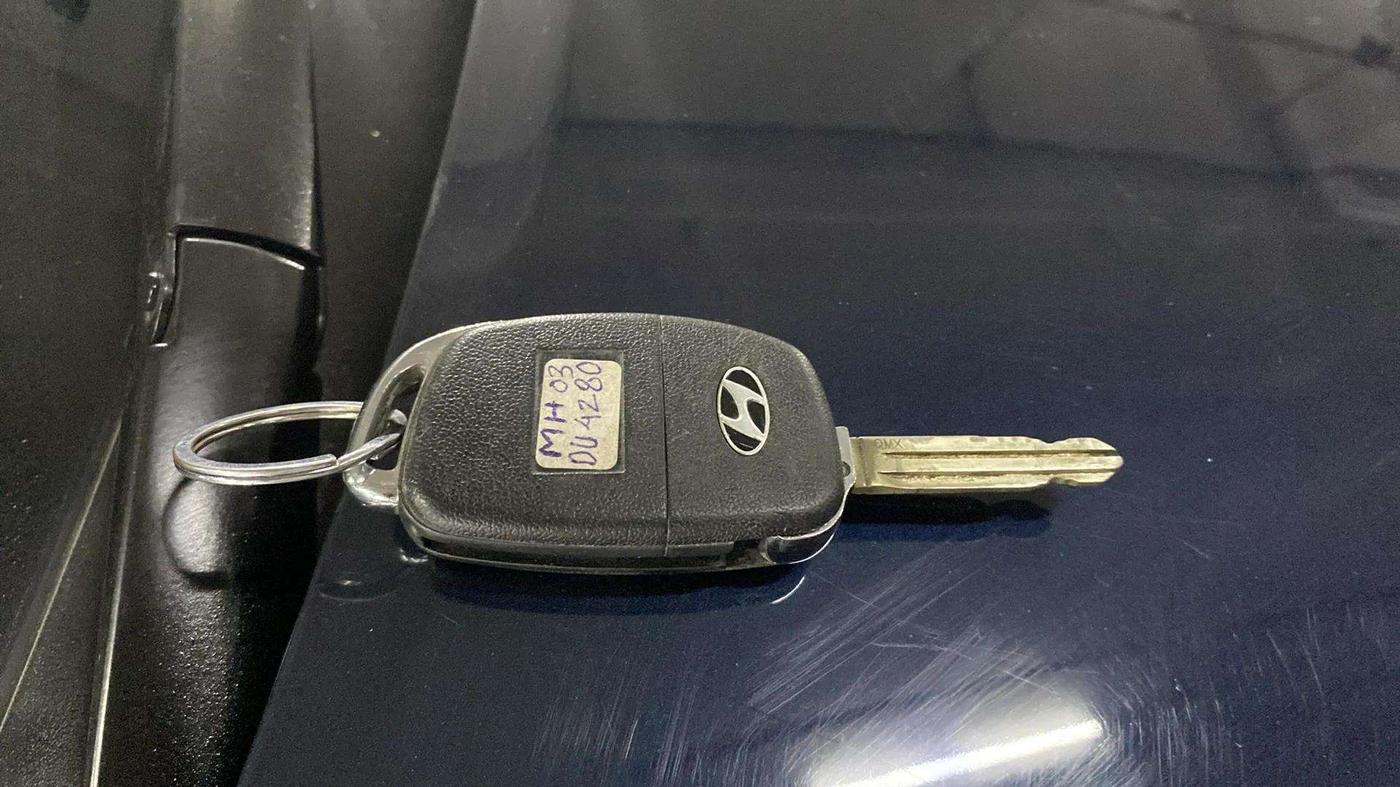 2021 Hyundai NEW I20 SPORTZ 1.2 AT, Petrol, Automatic, 29,207 km, Key Close Up