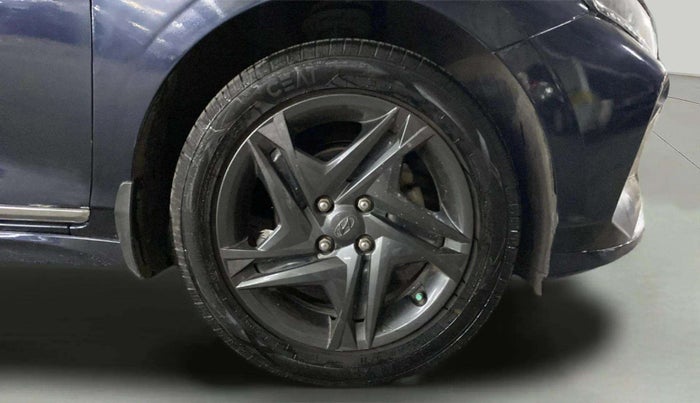 2021 Hyundai NEW I20 SPORTZ 1.2 AT, Petrol, Automatic, 29,056 km, Right Front Wheel