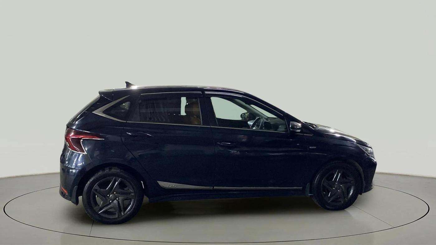 2021 Hyundai NEW I20 SPORTZ 1.2 AT, Petrol, Automatic, 29,207 km, Right Side View