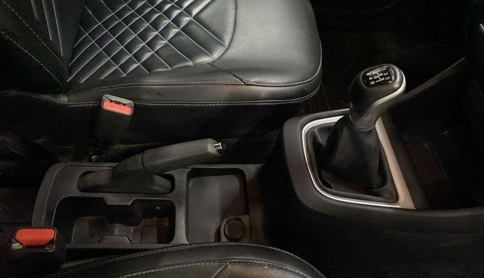 2021 Tata PUNCH CREATIVE  1.2 RTN DUAL TONE, Petrol, Manual, 18,738 km, Gear Lever