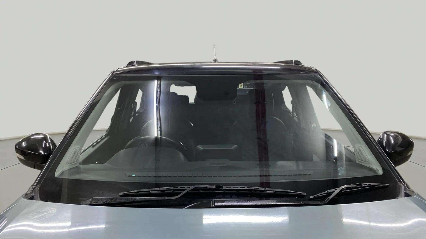 2021 Tata PUNCH CREATIVE  1.2 RTN DUAL TONE, Petrol, Manual, 18,913 km, Front Windshield