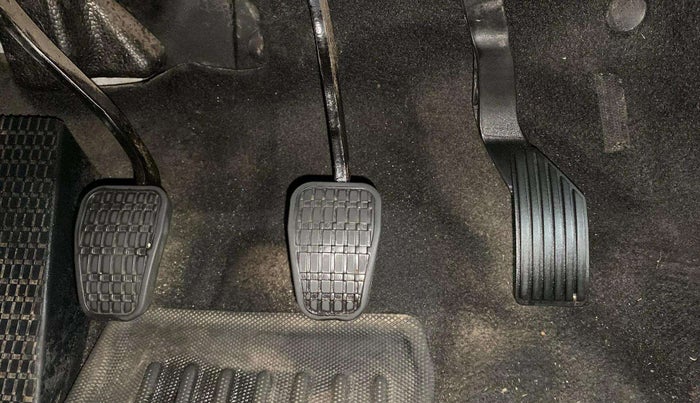 2021 Tata PUNCH CREATIVE  1.2 RTN DUAL TONE, Petrol, Manual, 18,738 km, Pedals