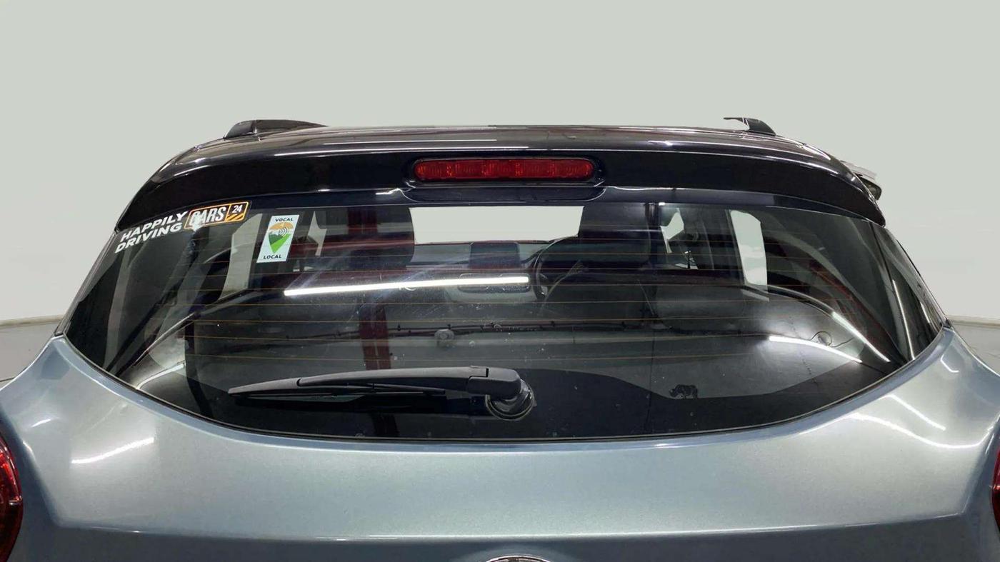 2021 Tata PUNCH CREATIVE  1.2 RTN DUAL TONE, Petrol, Manual, 18,913 km, Rear Windshield