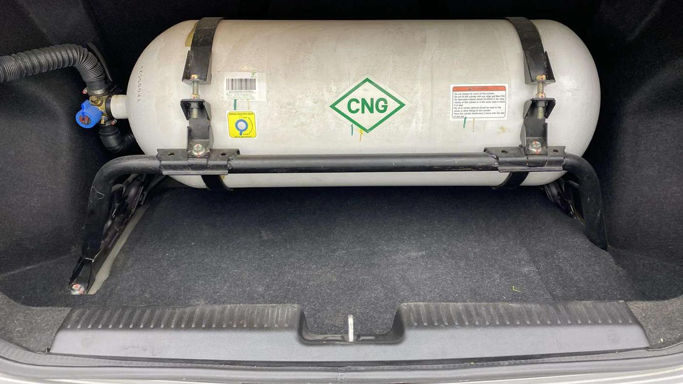 2022 Maruti Dzire VXI CNG, CNG, Manual, 59,199 km, Boot Inside
