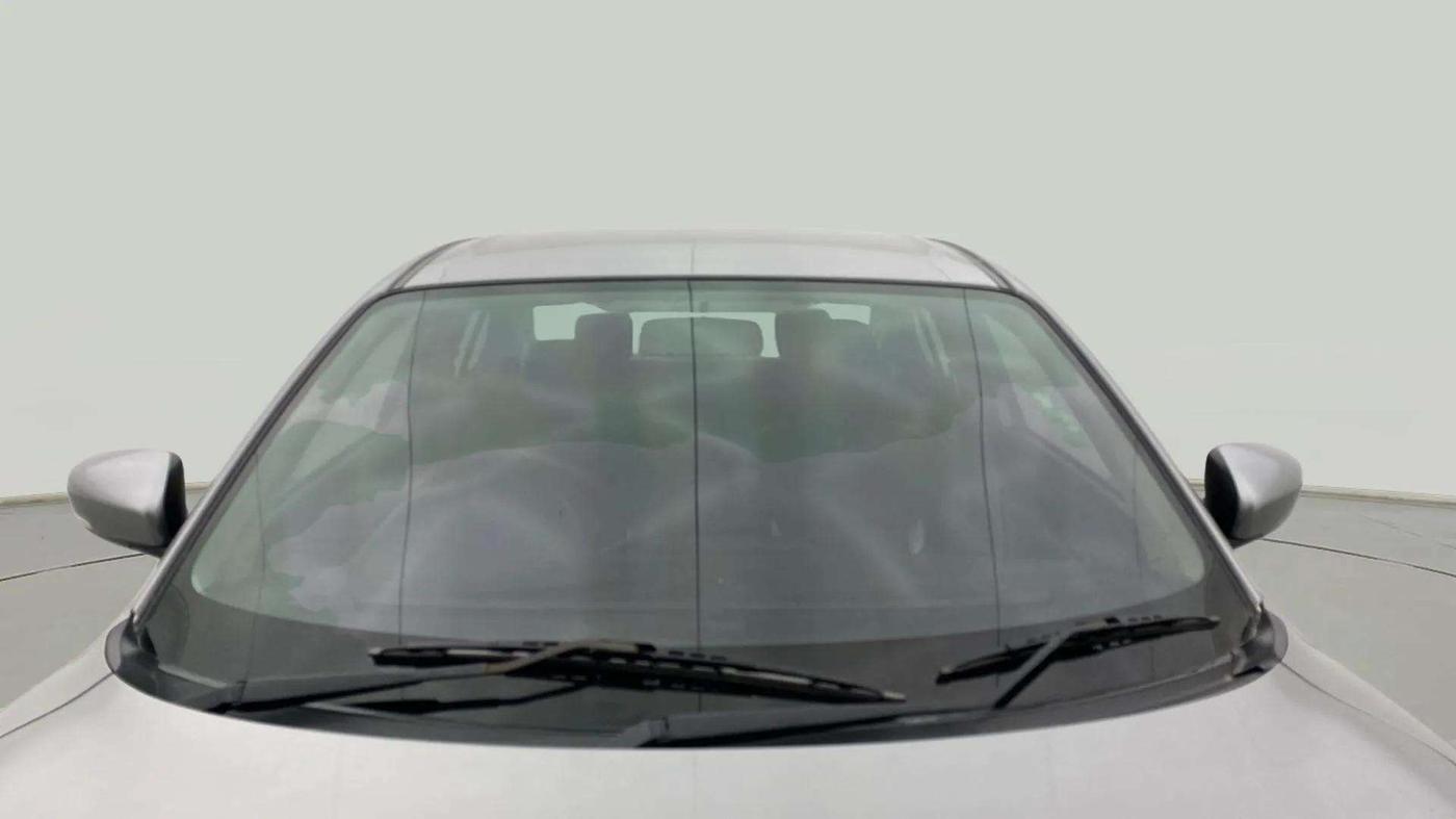 2022 Maruti Dzire VXI CNG, CNG, Manual, 59,199 km, Front Windshield