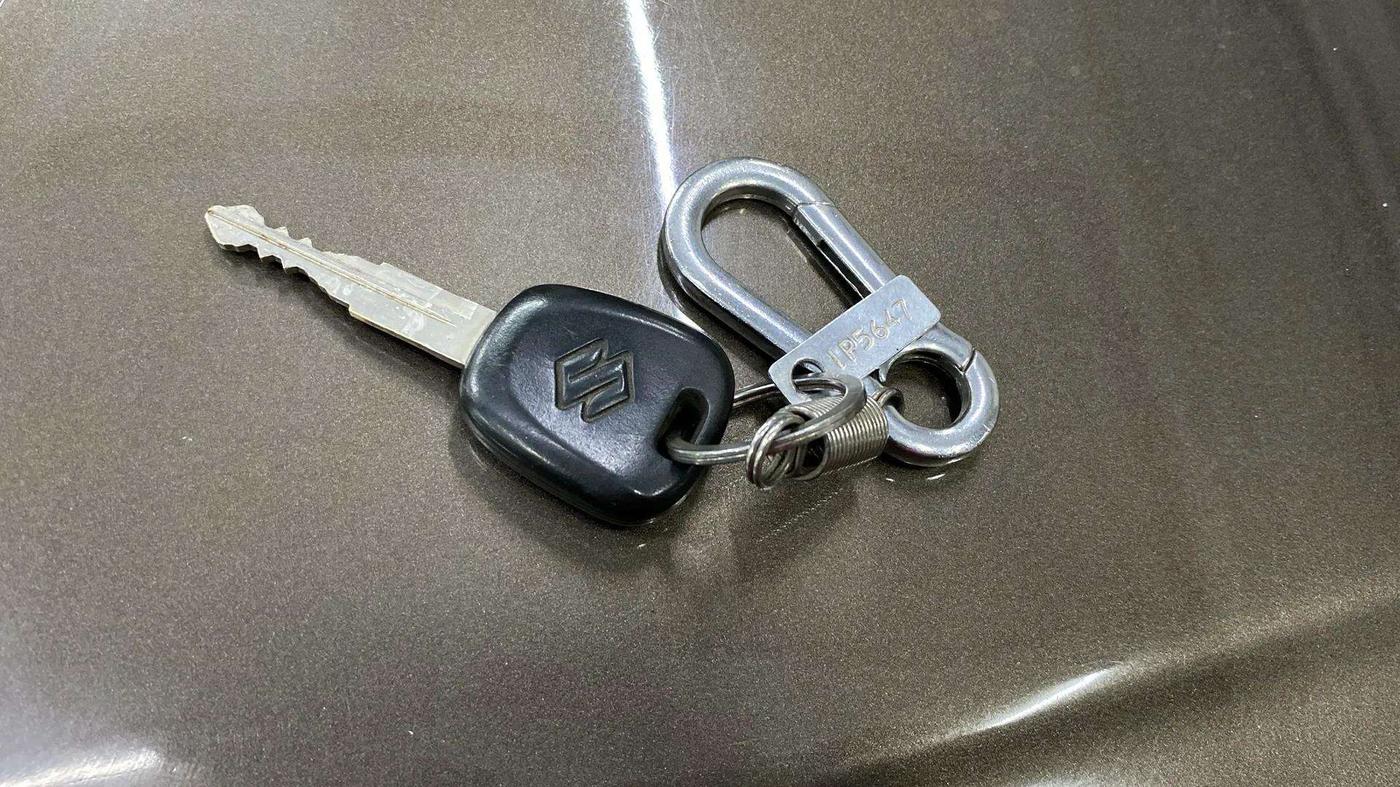 2018 Maruti Wagon R 1.0 LXI CNG, CNG, Manual, 22,833 km, Key Close Up