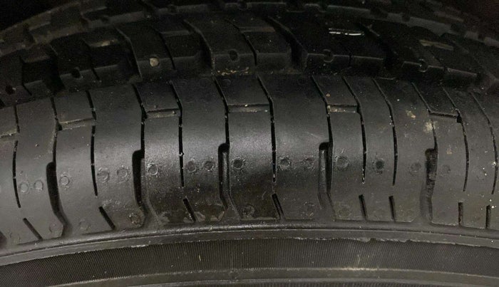 2018 Maruti Wagon R 1.0 LXI CNG, CNG, Manual, 22,541 km, Right Rear Tyre Tread