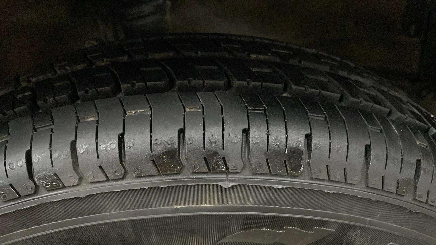 2018 Maruti Wagon R 1.0 LXI CNG, CNG, Manual, 22,833 km, Right Front Tyre Tread