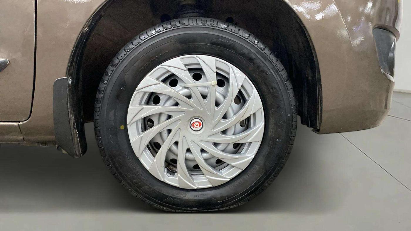 2018 Maruti Wagon R 1.0 LXI CNG, CNG, Manual, 22,833 km, Right Front Wheel