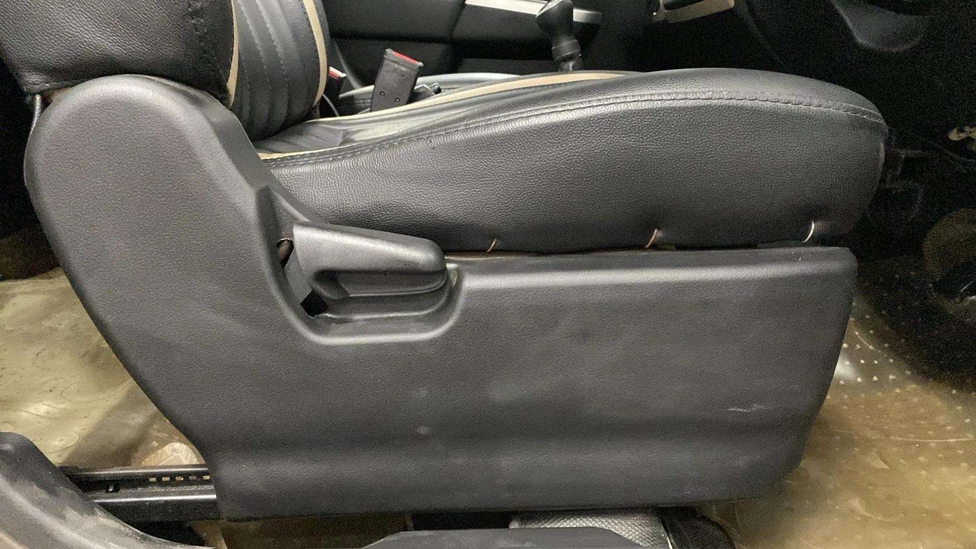 2018 Maruti Wagon R 1.0 LXI CNG, CNG, Manual, 22,833 km, Driver Side Adjustment Panel