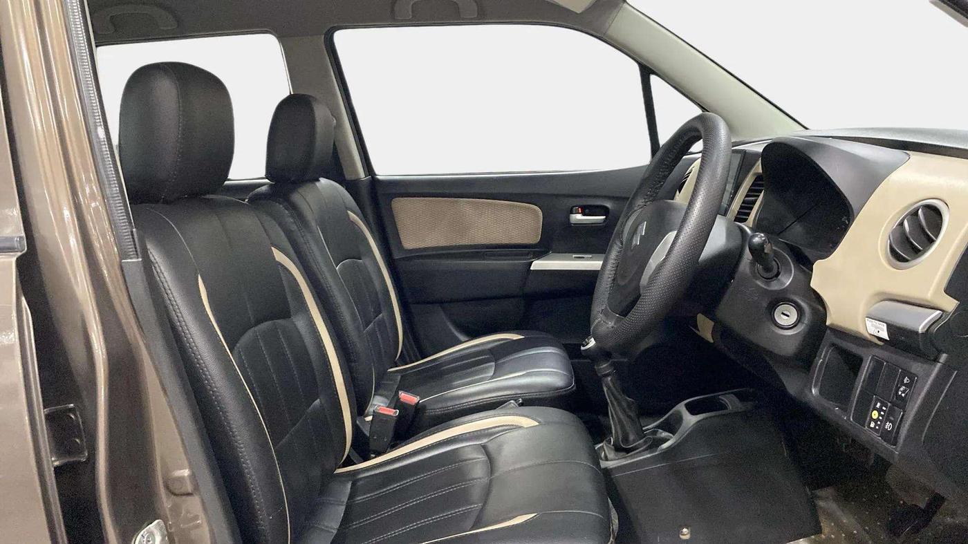 2018 Maruti Wagon R 1.0 LXI CNG, CNG, Manual, 22,833 km, Right Side Front Door Cabin