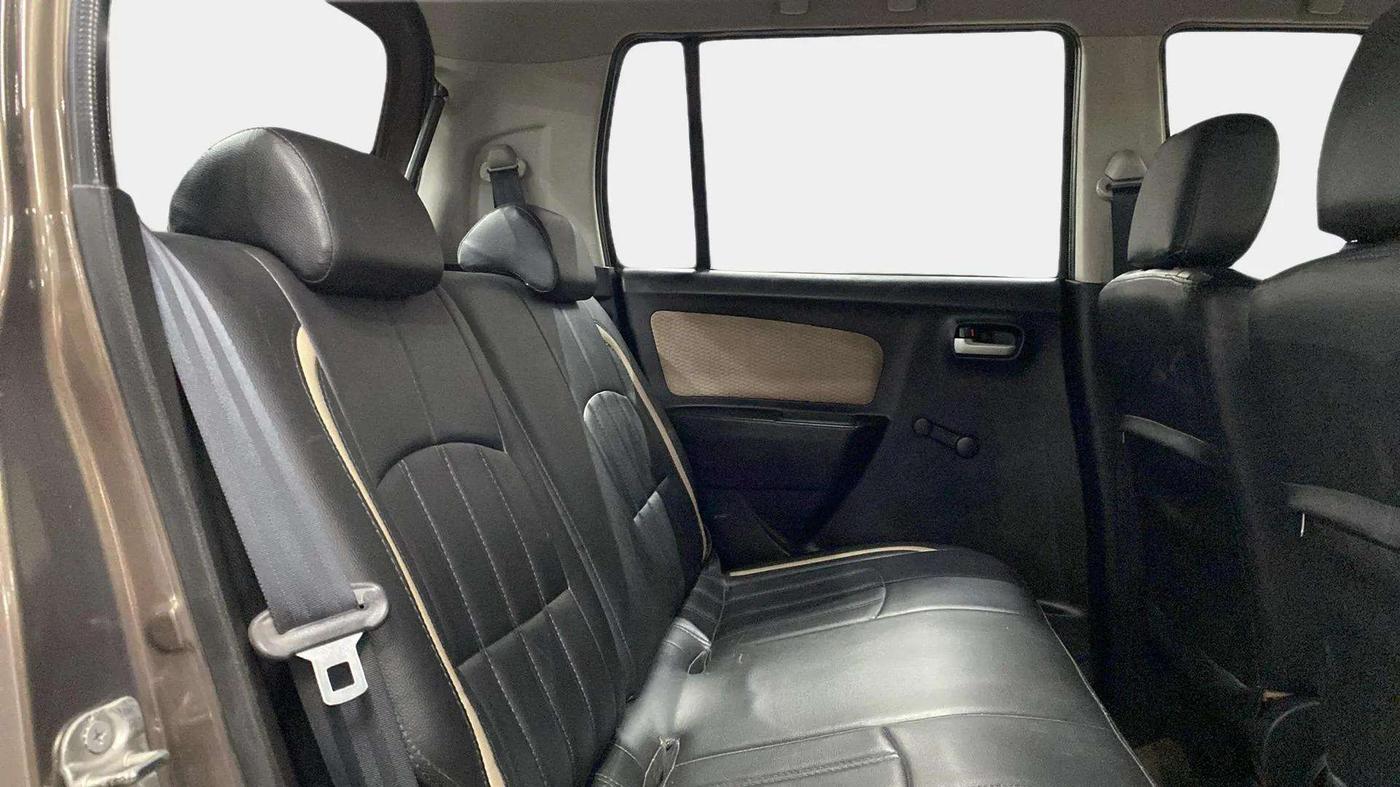 2018 Maruti Wagon R 1.0 LXI CNG, CNG, Manual, 22,833 km, Right Side Rear Door Cabin