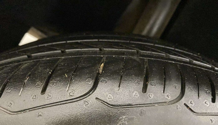 2018 Maruti Baleno ALPHA PETROL 1.2, Petrol, Manual, 41,748 km, Right Rear Tyre Tread