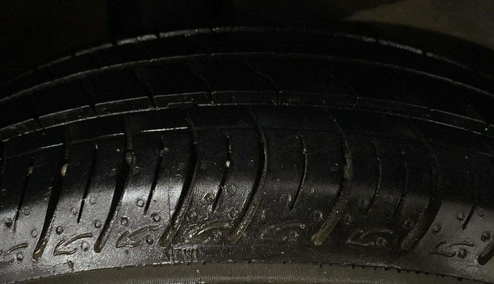 2022 Maruti Baleno DELTA PETROL 1.2, Petrol, Manual, 14,382 km, Right Rear Tyre Tread