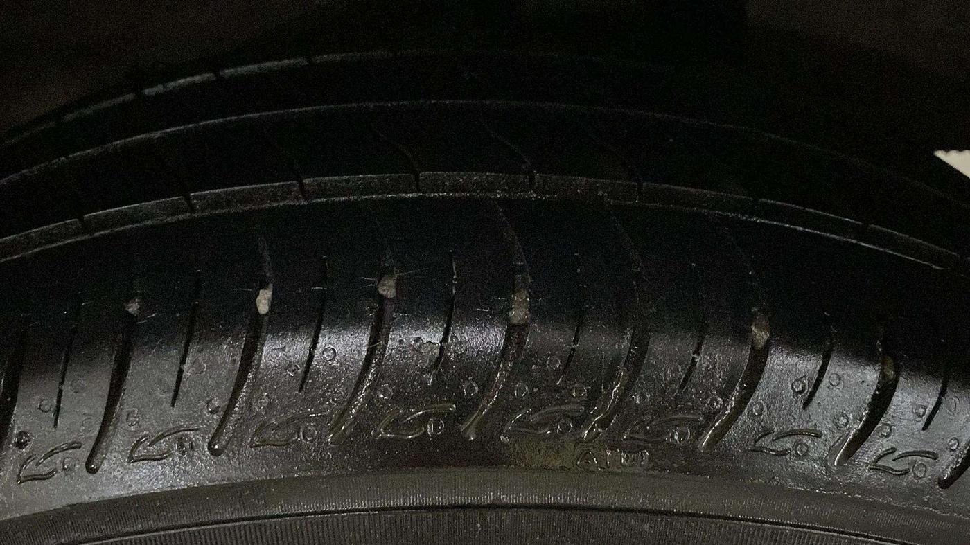 2022 Maruti Baleno DELTA PETROL 1.2, Petrol, Manual, 14,382 km, Left Rear Tyre Tread