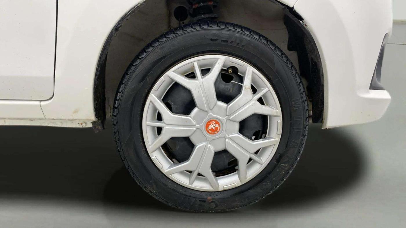 2018 Maruti Alto K10 VXI, Petrol, Manual, 61,263 km, Right Front Wheel