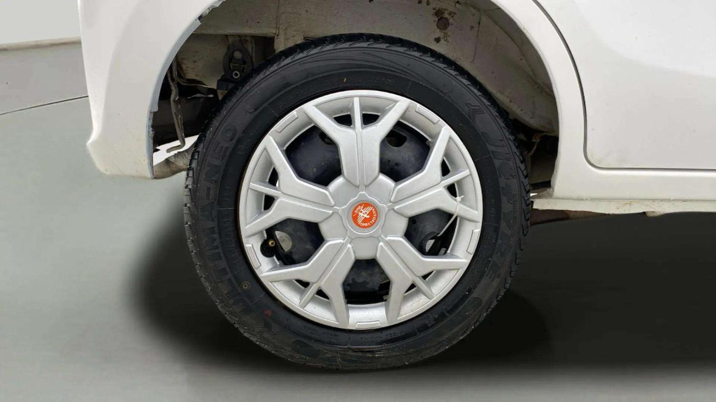 2018 Maruti Alto K10 VXI, Petrol, Manual, 61,263 km, Right Rear Wheel