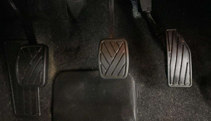 2022 Maruti Baleno ALPHA PETROL 1.2, Petrol, Manual, 15,411 km, Pedals