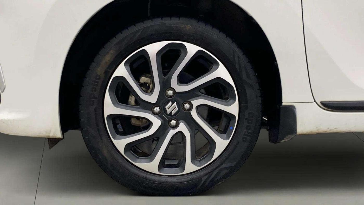 2022 Maruti Baleno ALPHA PETROL 1.2, Petrol, Manual, 15,411 km, Left Front Wheel