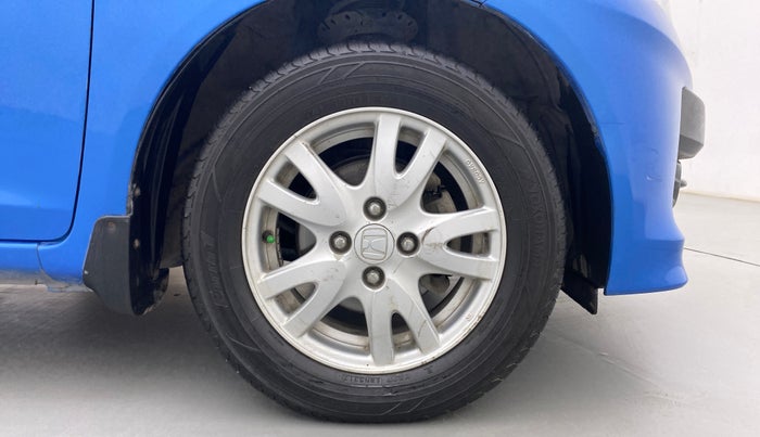 2013 Honda Brio VX AT, Petrol, Automatic, 56,268 km, Right Front Wheel