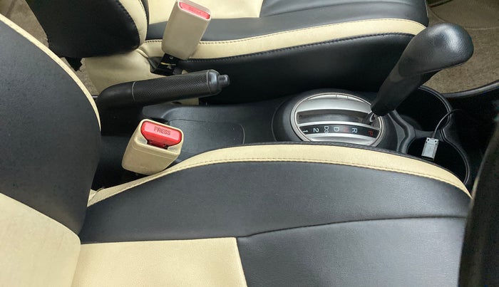2013 Honda Brio VX AT, Petrol, Automatic, 56,268 km, Gear Lever