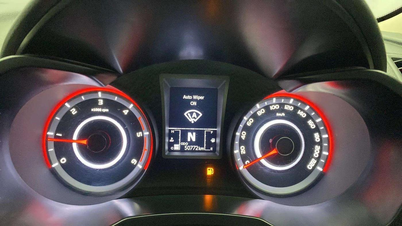 2022 Mahindra XUV300 W8 1.5 DIESEL, Diesel, Manual, 50,878 km, Odometer Image