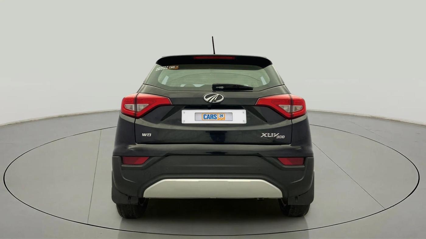 2022 Mahindra XUV300 W8 1.5 DIESEL, Diesel, Manual, 50,878 km, Back/Rear