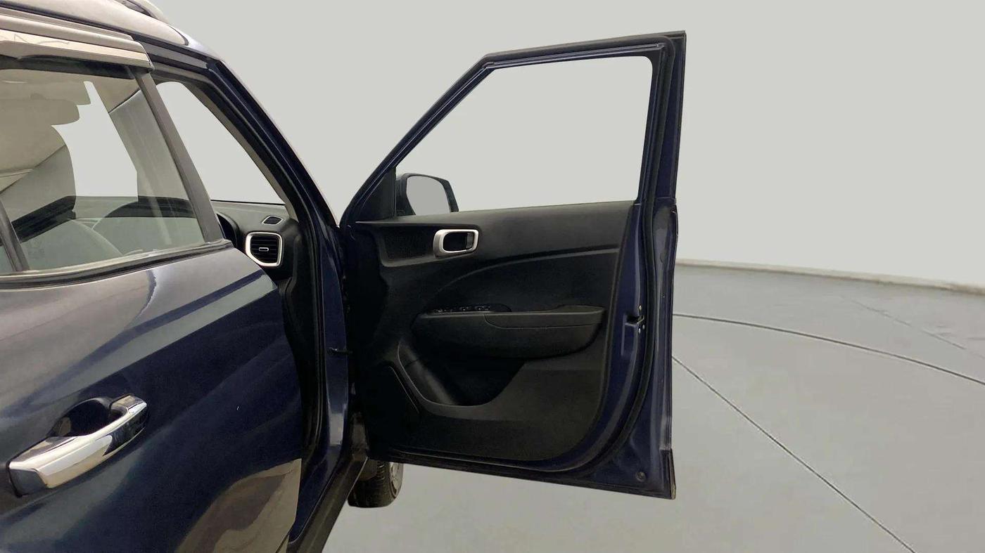 2021 Hyundai VENUE SX 1.5 (O) EXECUTIVE CRDI, Diesel, Manual, 64,521 km, RHS Front Door
