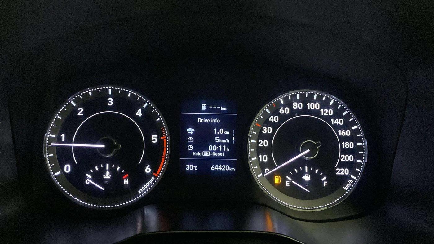 2021 Hyundai VENUE SX 1.5 (O) EXECUTIVE CRDI, Diesel, Manual, 64,521 km, Odometer Image