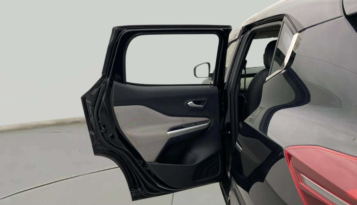 2024 Nissan MAGNITE XV MT, Petrol, Manual, 10,365 km, LHS Front Door