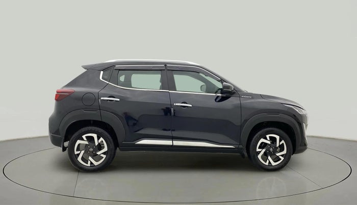 2024 Nissan MAGNITE XV MT, Petrol, Manual, 10,365 km, Right Side View