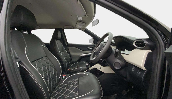 2024 Nissan MAGNITE XV MT, Petrol, Manual, 10,365 km, Right Side Front Door Cabin
