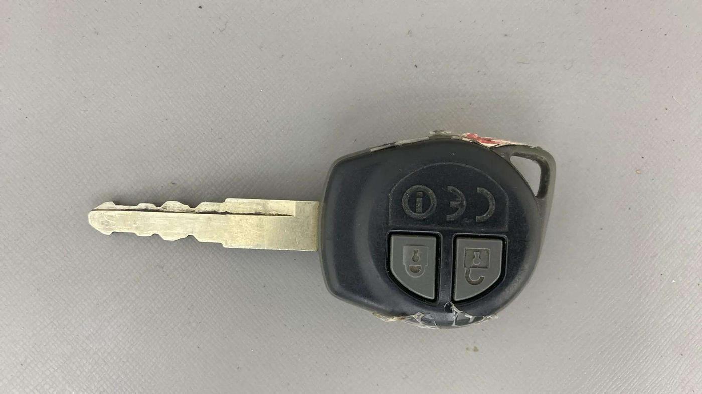 2022 Maruti Ertiga VXI SHVS, Petrol, Manual, 55,426 km, Key Close Up