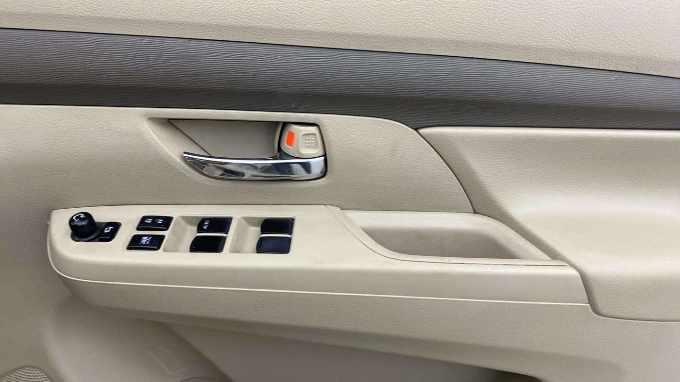 2022 Maruti Ertiga VXI SHVS, Petrol, Manual, 55,426 km, Driver Side Door Panels Control
