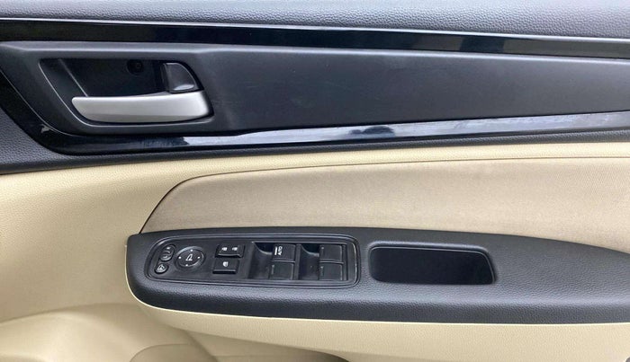 2019 Honda Amaze 1.2L I-VTEC VX, Petrol, Manual, 40,993 km, Driver Side Door Panels Control