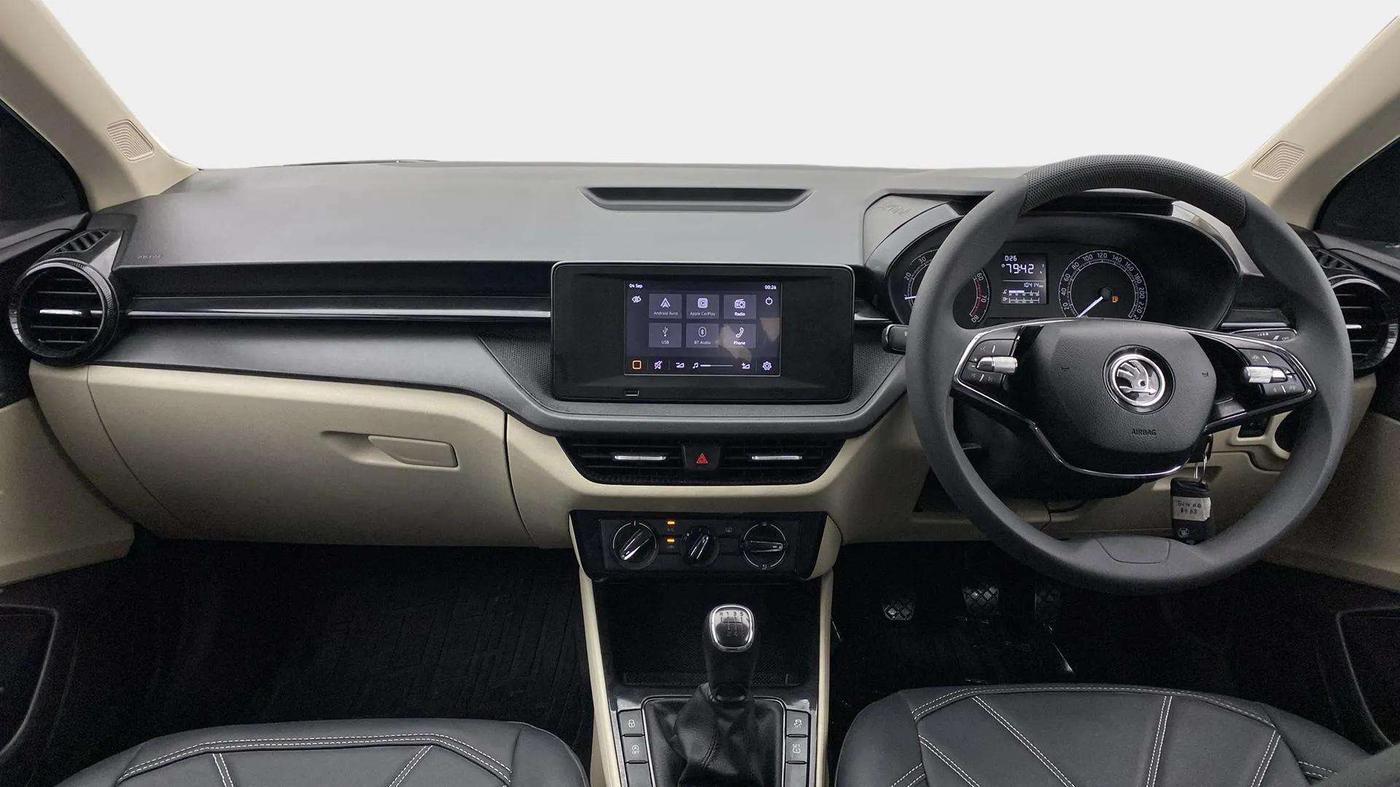 2022 Skoda SLAVIA ACTIVE 1.0L TSI MT, Petrol, Manual, 10,487 km, Dashboard