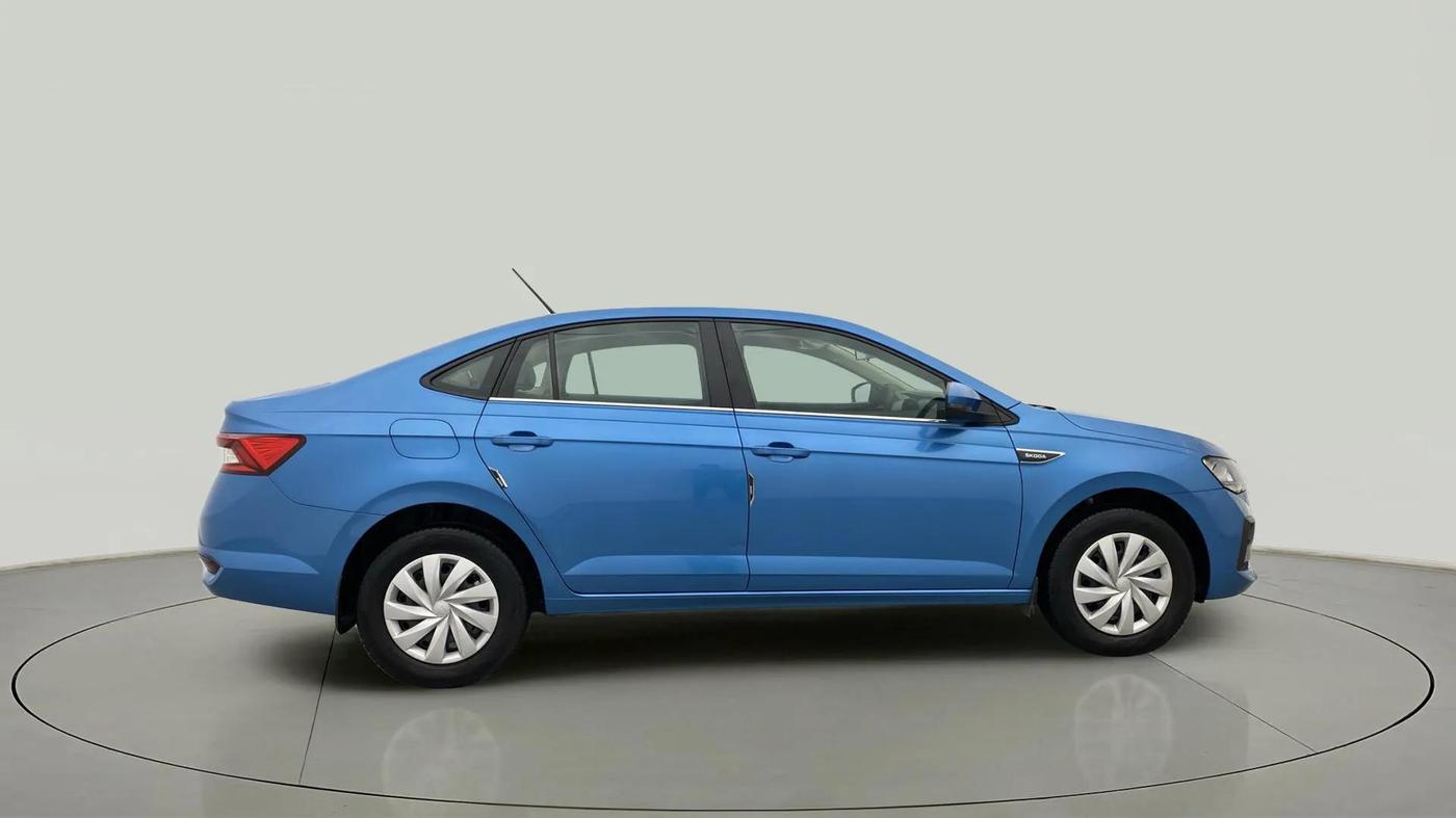 2022 Skoda SLAVIA ACTIVE 1.0L TSI MT, Petrol, Manual, 10,487 km, Right Side View