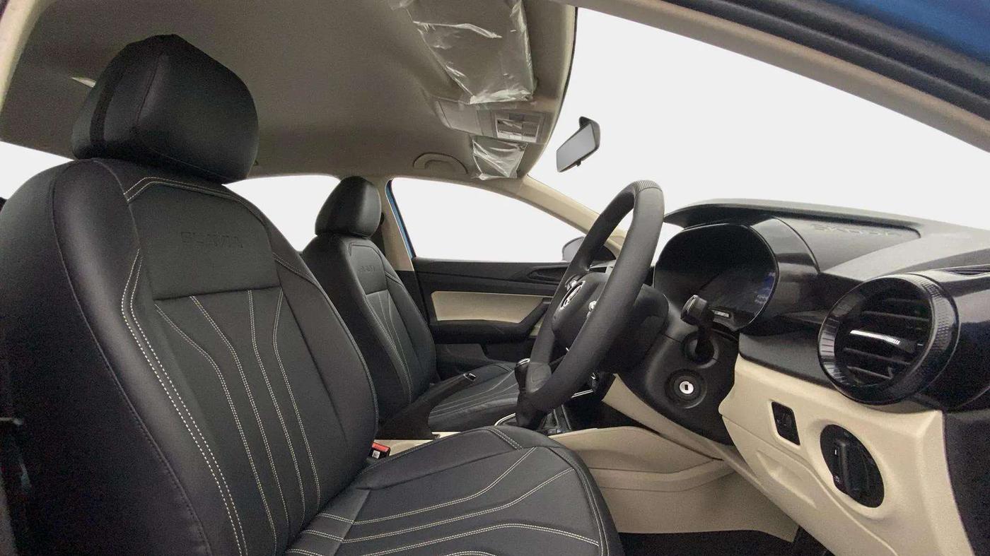 2022 Skoda SLAVIA ACTIVE 1.0L TSI MT, Petrol, Manual, 10,487 km, Right Side Front Door Cabin