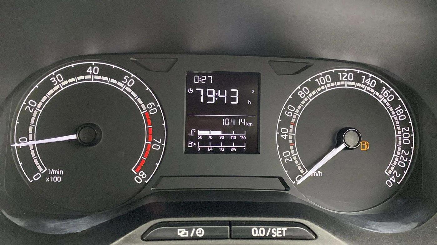 2022 Skoda SLAVIA ACTIVE 1.0L TSI MT, Petrol, Manual, 10,487 km, Odometer Image