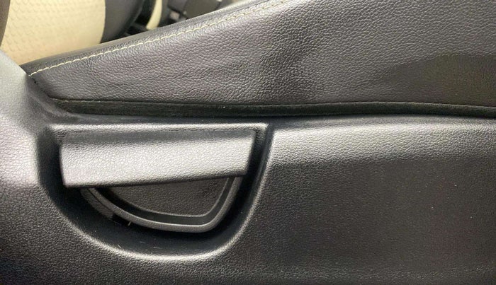2019 Hyundai NEW SANTRO ASTA MT, Petrol, Manual, 19,587 km, Driver Side Adjustment Panel