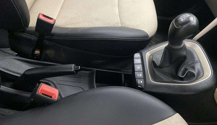 2019 Hyundai NEW SANTRO ASTA MT, Petrol, Manual, 19,587 km, Gear Lever