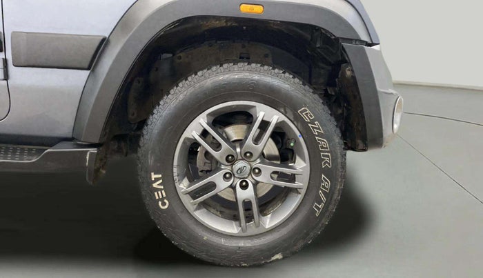 2021 Mahindra Thar LX PETROL HT 4WD AT, Petrol, Automatic, 60,604 km, Right Front Wheel