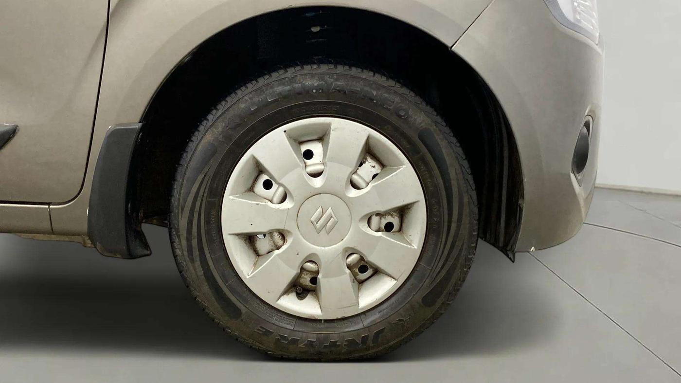 2022 Maruti New Wagon-R LXI CNG 1.0, CNG, Manual, 25,412 km, Right Front Wheel